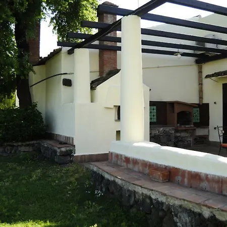 Alloggio per agriturismo Mendolito Dell'etna *
