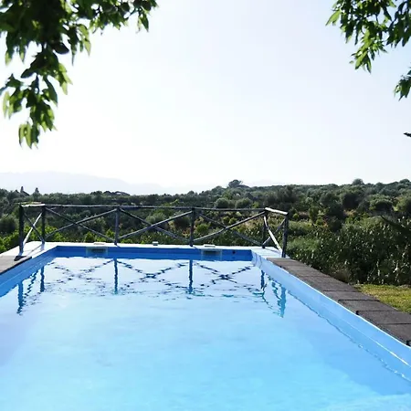 Mendolito Delletna Farm stay Santa Maria di Licodia